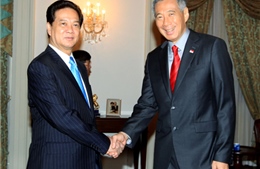 Thủ tướng Nguyễn Tấn Dũng gặp Tổng thống và Thủ tướng Singapore